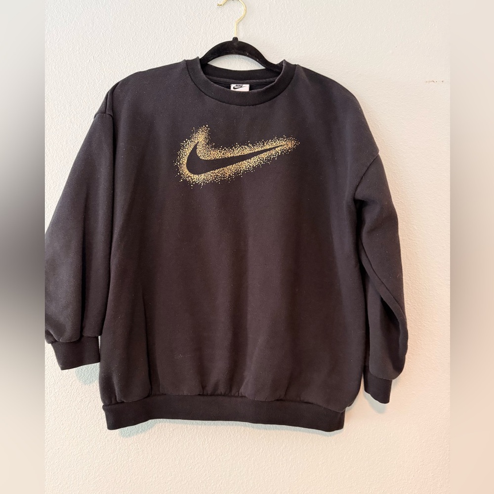 UNISEX Nike Youth XL Crewneck Sweater in Black with Gold Logo